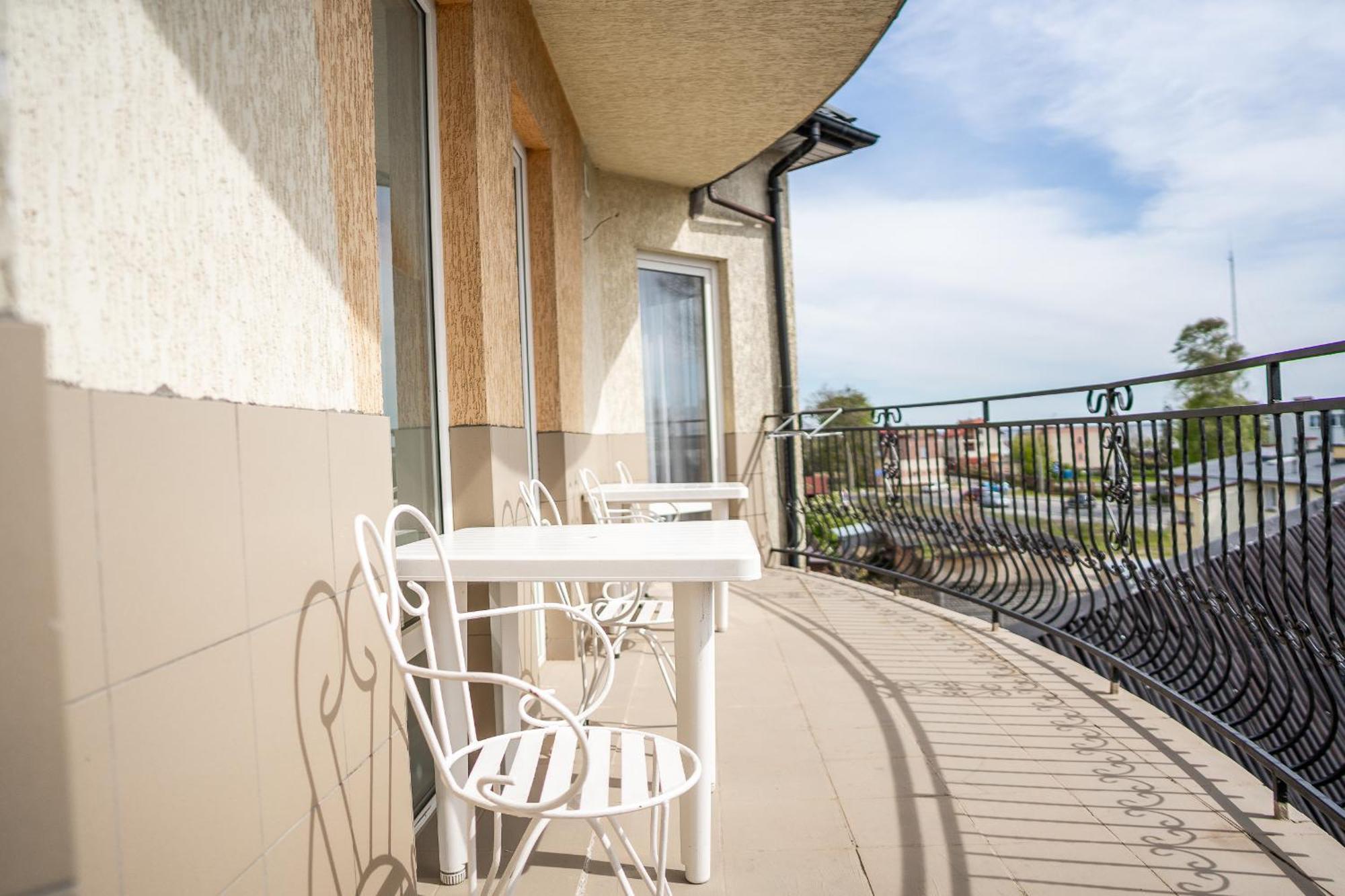 Max Apartamenty - Pokoje - Domki - Restauracja - Basen Mielno  Dış mekan fotoğraf