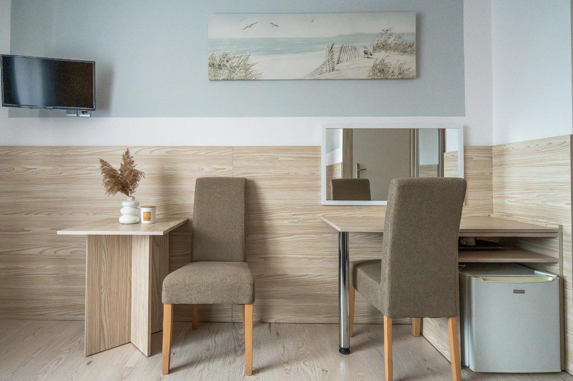 Max Apartamenty - Pokoje - Domki - Restauracja - Basen Mielno  Dış mekan fotoğraf