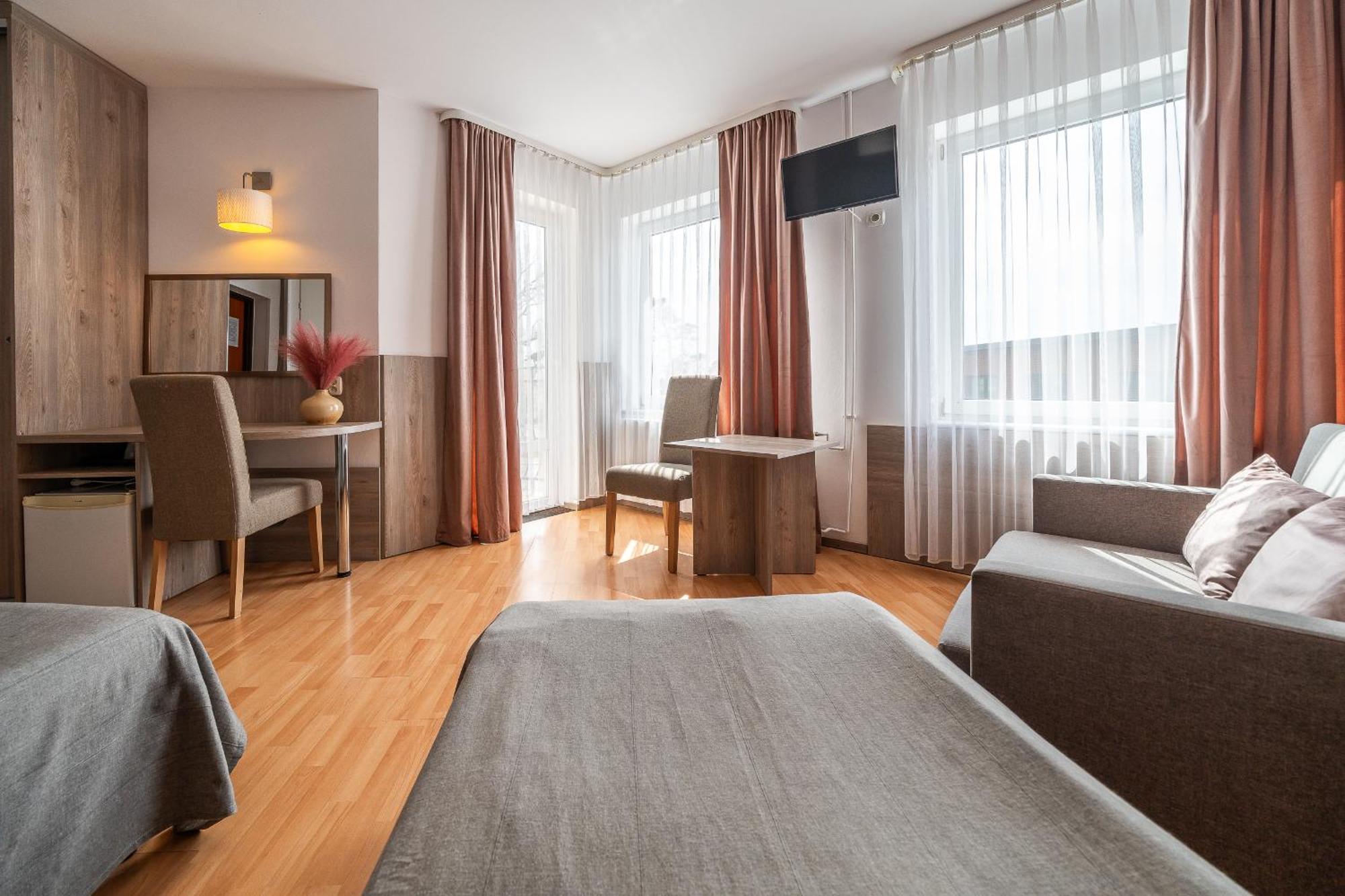 Max Apartamenty - Pokoje - Domki - Restauracja - Basen Mielno  Dış mekan fotoğraf