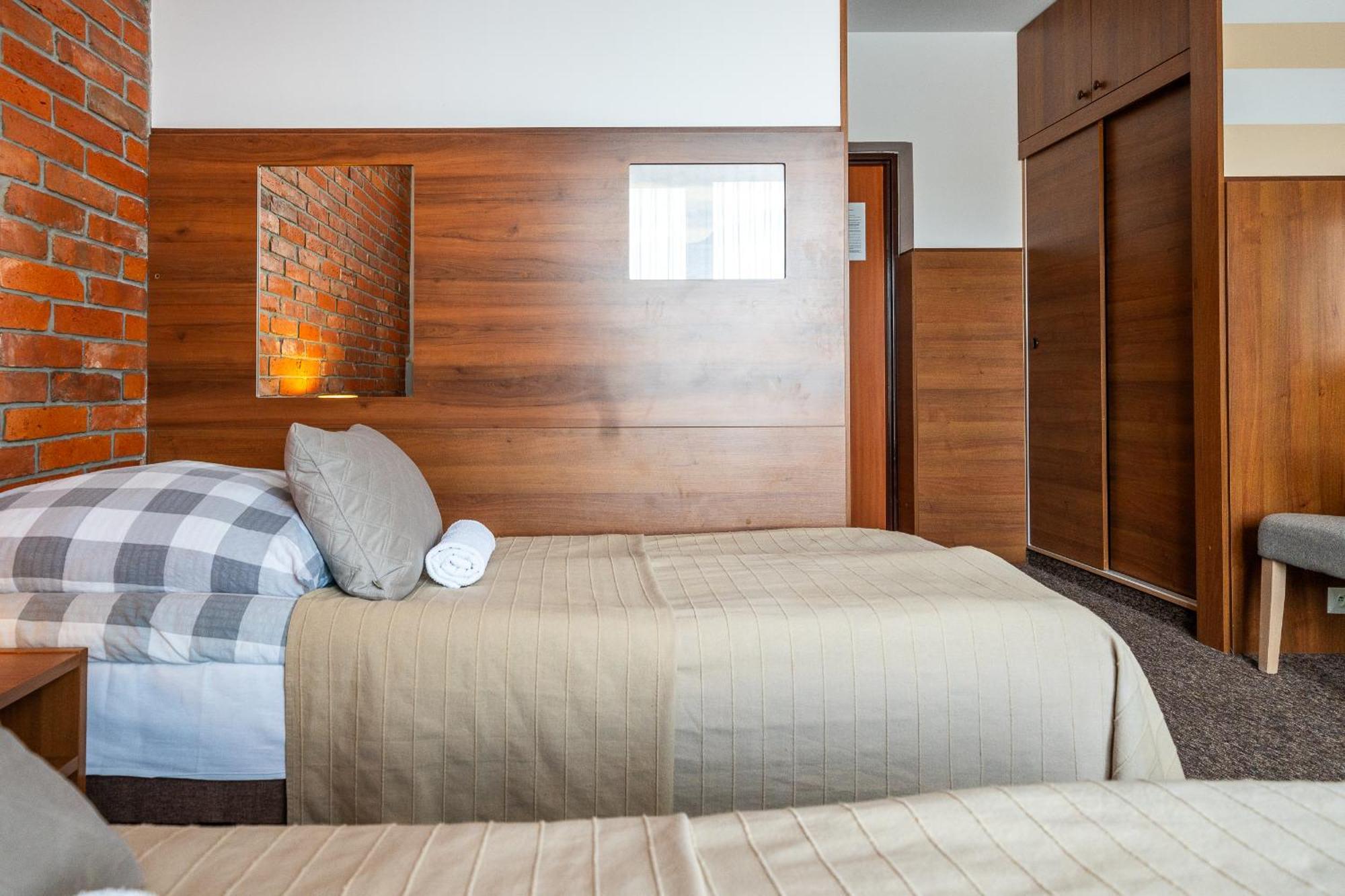 Max Apartamenty - Pokoje - Domki - Restauracja - Basen Mielno  Dış mekan fotoğraf