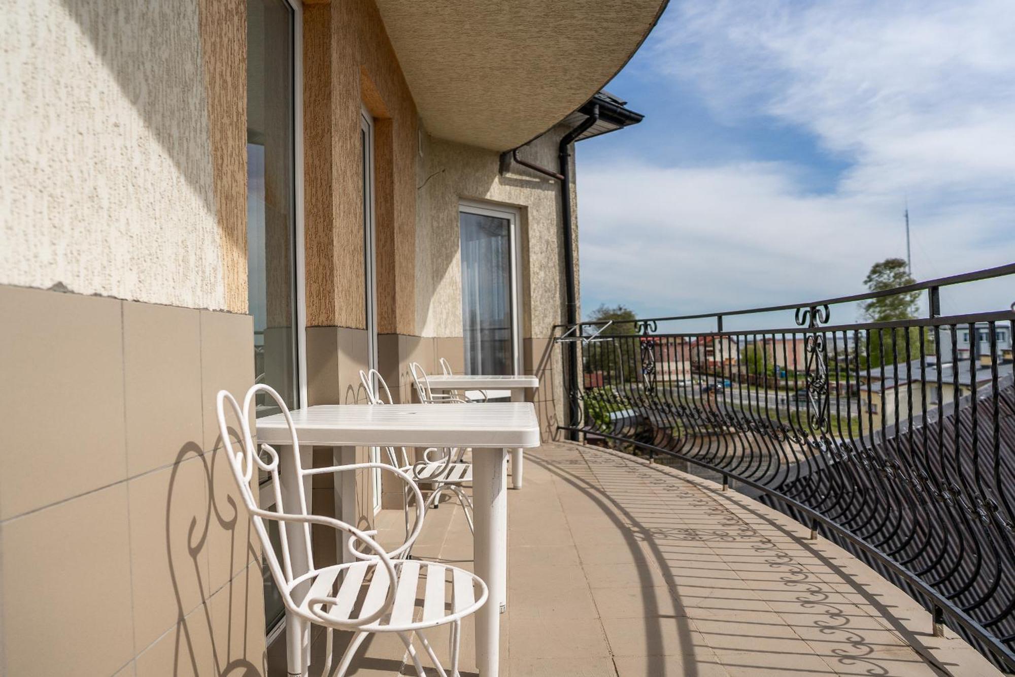 Max Apartamenty - Pokoje - Domki - Restauracja - Basen Mielno  Dış mekan fotoğraf