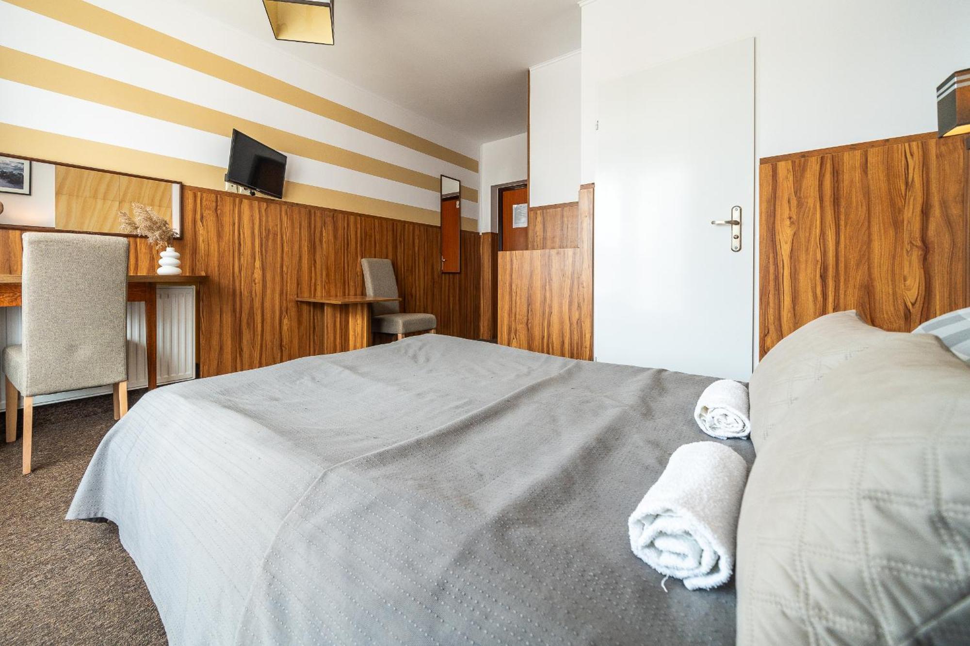 Max Apartamenty - Pokoje - Domki - Restauracja - Basen Mielno  Dış mekan fotoğraf