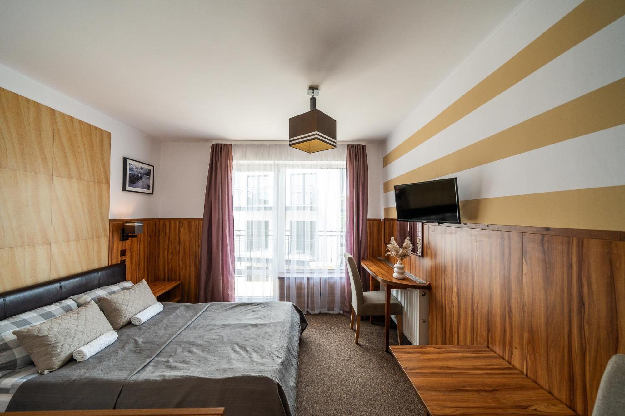 Max Apartamenty - Pokoje - Domki - Restauracja - Basen Mielno  Dış mekan fotoğraf