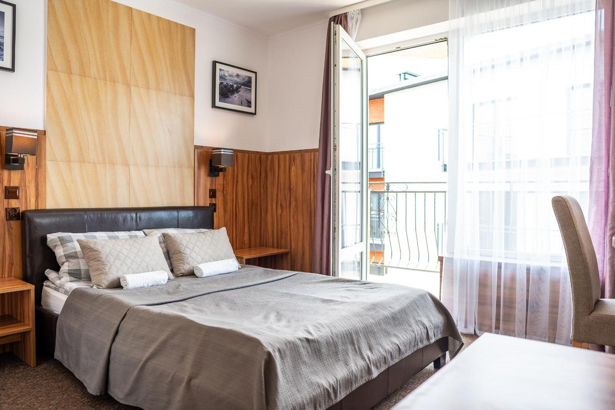 Max Apartamenty - Pokoje - Domki - Restauracja - Basen Mielno  Dış mekan fotoğraf